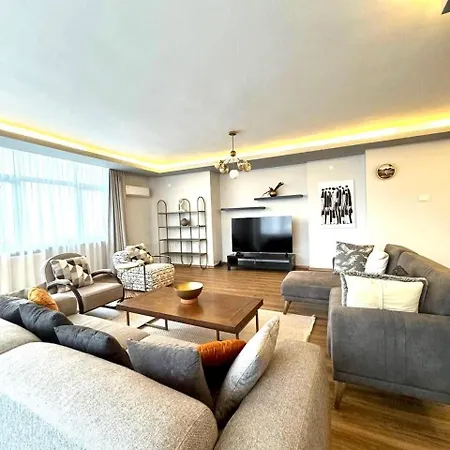 Kaira Homes 3 Apartment *