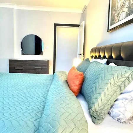 Kaira Homes 3 Apartment *