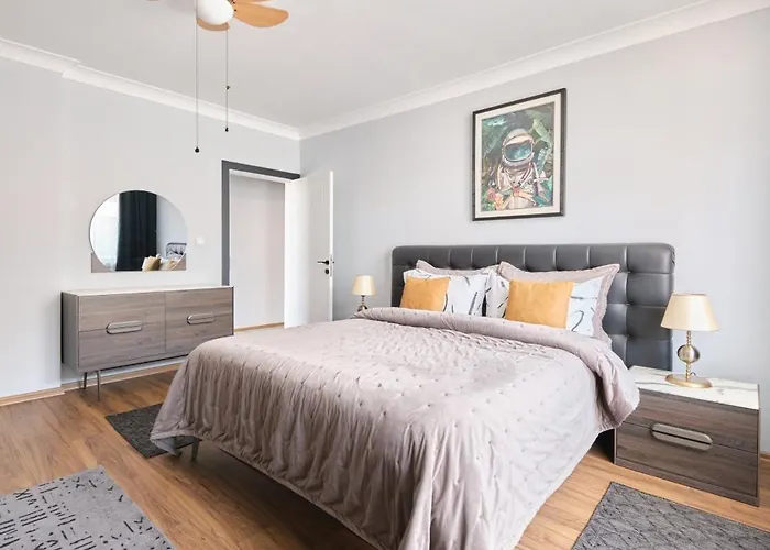 Διαμέρισμα Kaira Homes 3 *