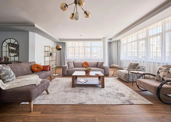 Kaira Homes 3 Апартаменты *